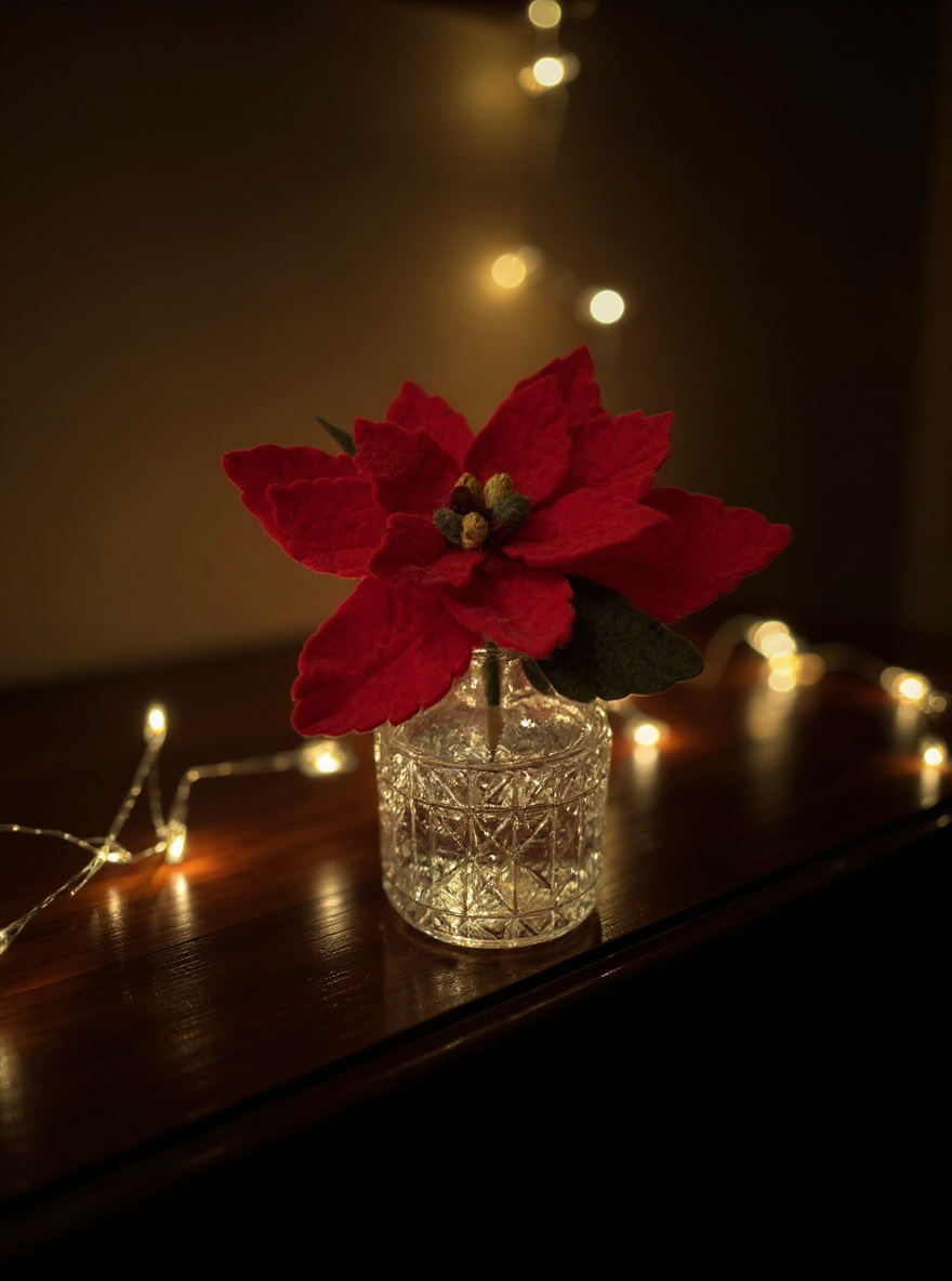 Christmas Pointsettia Centrepiece
